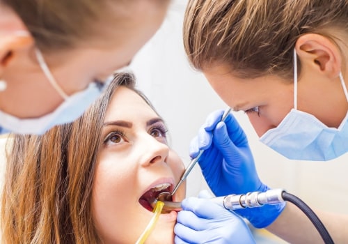 What is the difference between orthodontist and pediatric dentist?